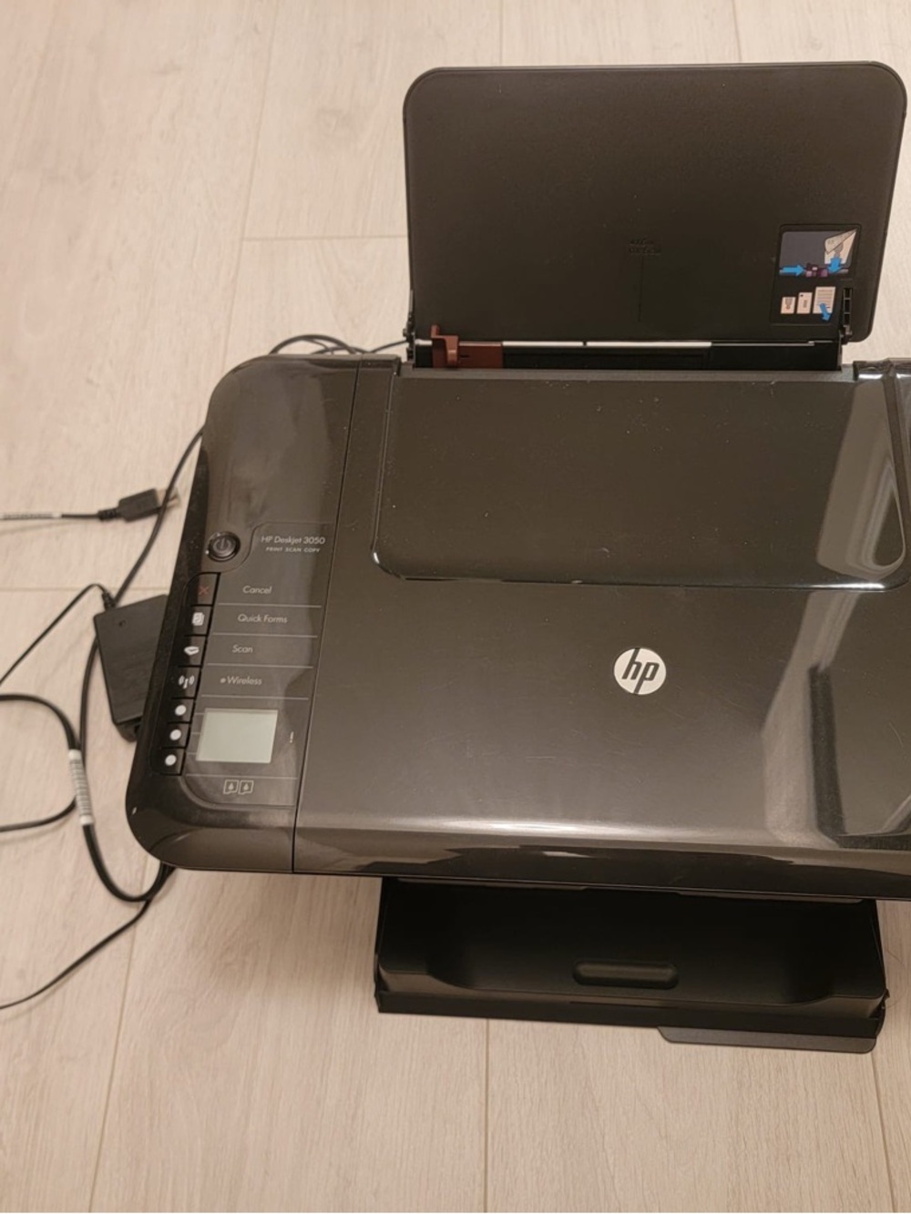 HP Black All-in-One Wireless Inkjet Printer – Glossy Black Finish - Picture 3 of 4
